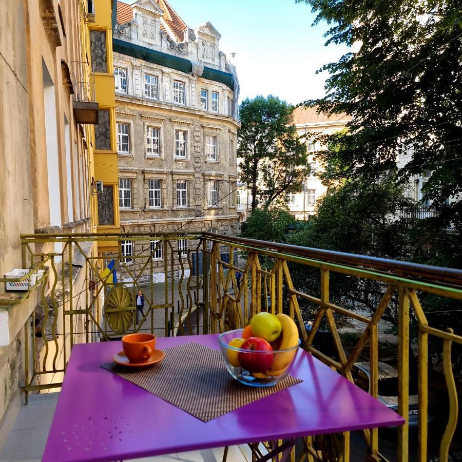 Cozy Apartment Leopoli Esterno foto